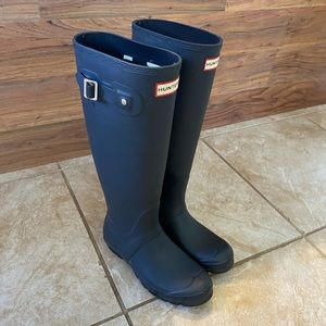 Size 8 Hunter Boots - Blue